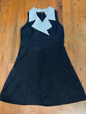 Black Sleeveless A-Line Dress with White Collar
